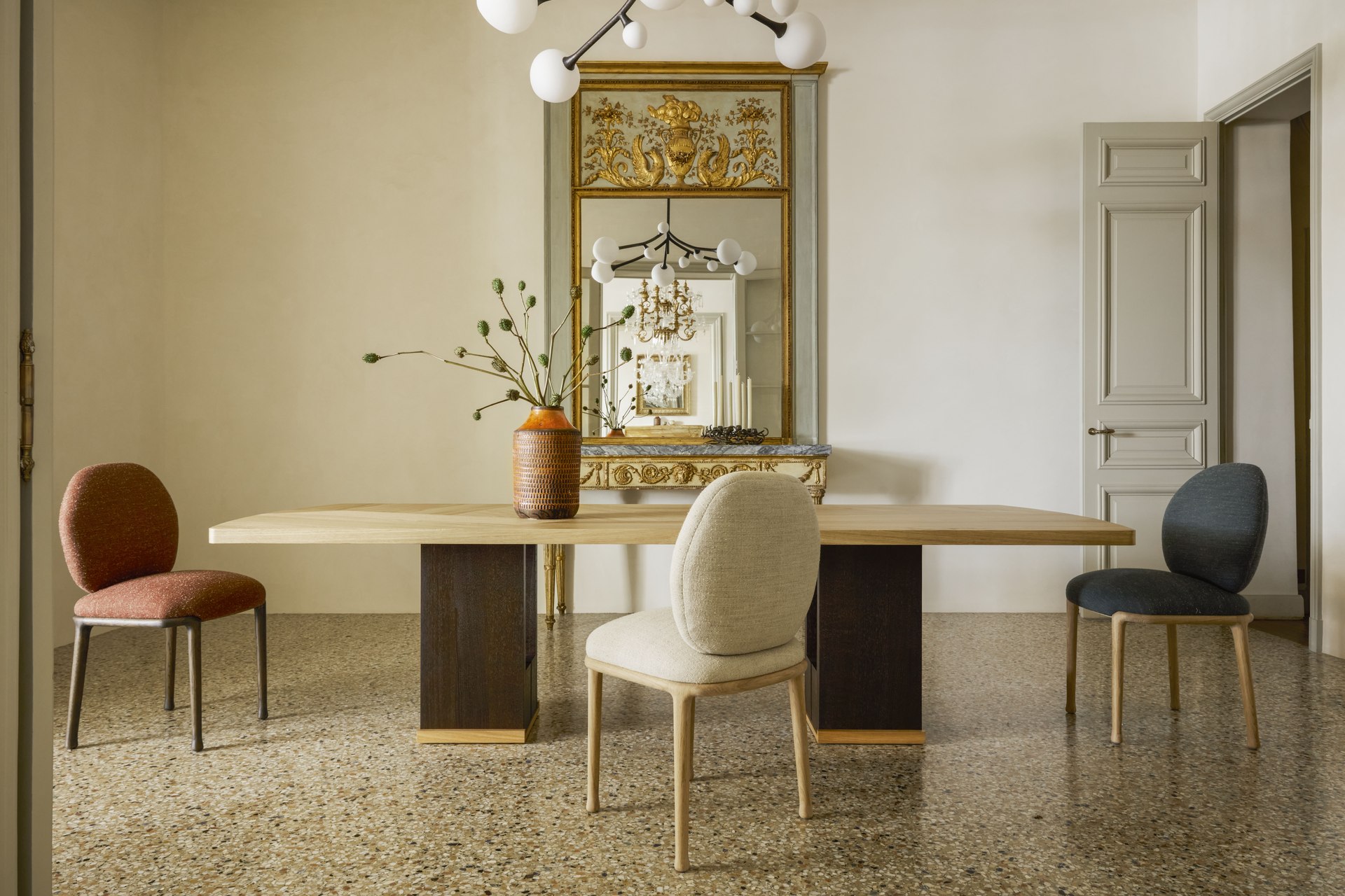Tour de Mains — La Collection Hartis