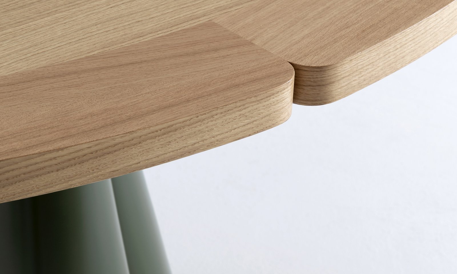 Table Pointe — détail